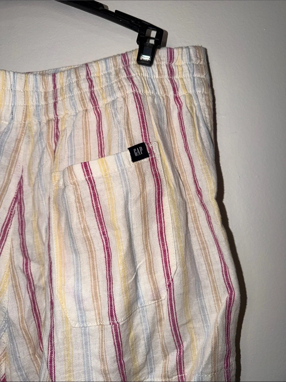 GAP High-Waist Striped Shorts in Cream with Pink & Yellow‎